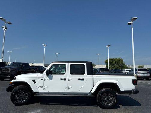 2024 Jeep Gladiator Sport S