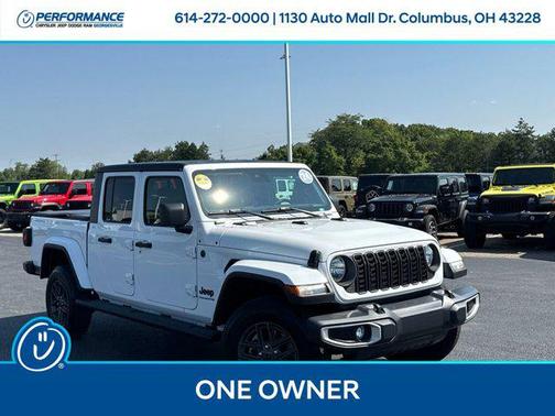 2024 Jeep Gladiator Sport S