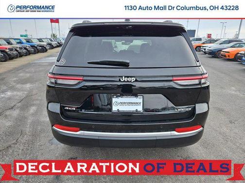 Diamond Black Crystal Pearlcoat 2026 Jeep Grand Cherokee Limited