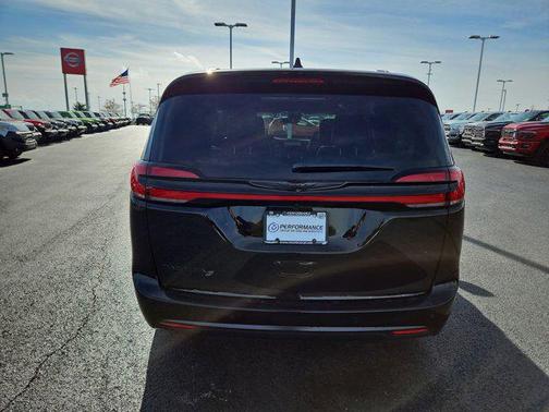 2026 Chrysler Pacifica L