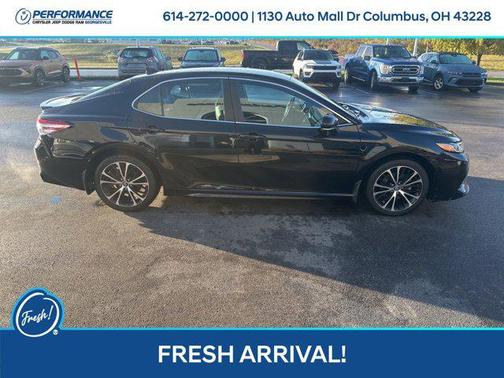 2020 Toyota Camry SE