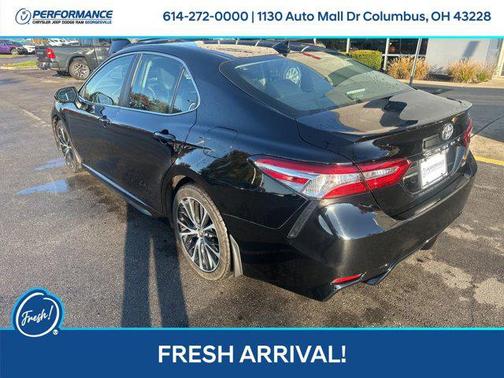 2020 Toyota Camry SE