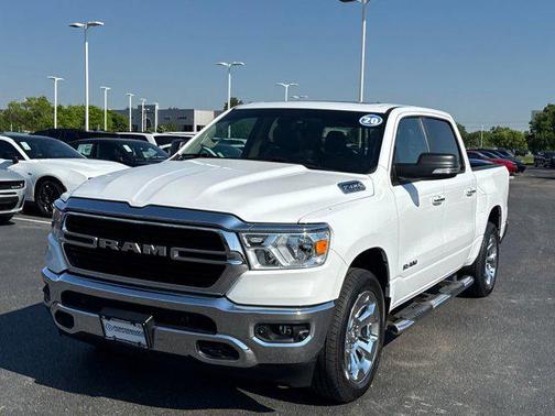 Bright White Clearcoat 2020 RAM 1500 Big Horn/Lone Star