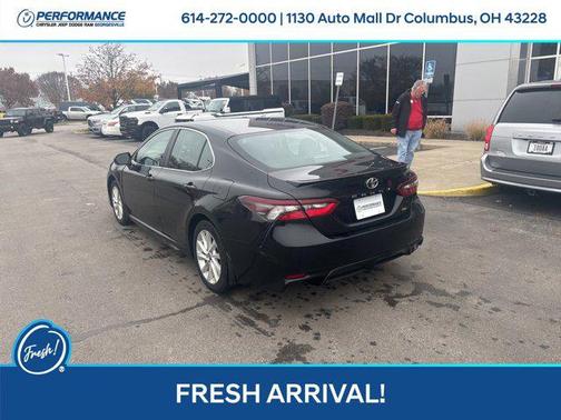 2023 Toyota Camry SE