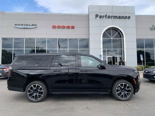 2025 Chevrolet Suburban RST