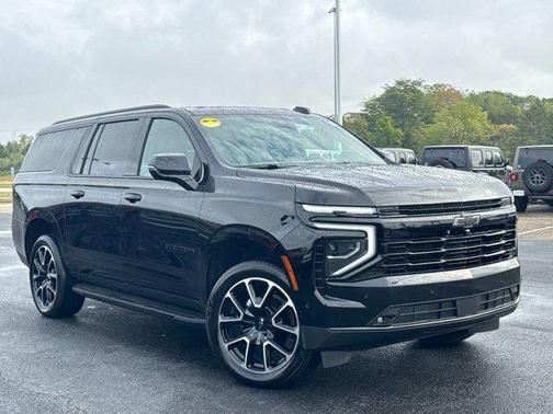 2025 Chevrolet Suburban RST