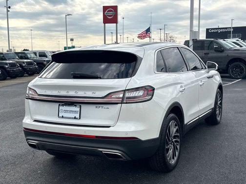 2020 Lincoln Nautilus Reserve