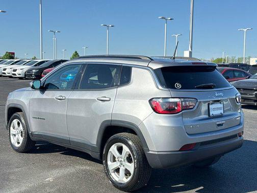 Billet Silver Metallic Clearcoat 2018 Jeep Compass Latitude