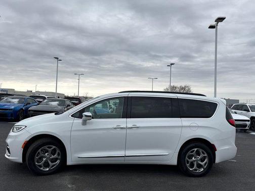 2022 Chrysler Pacifica Limited