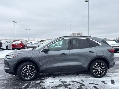 2024 Ford Escape PHEV SE
