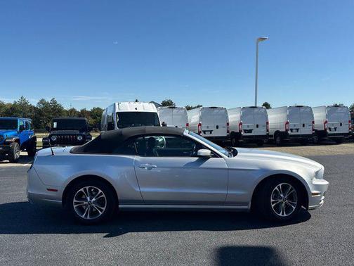 2014 Ford Mustang V6 Premium