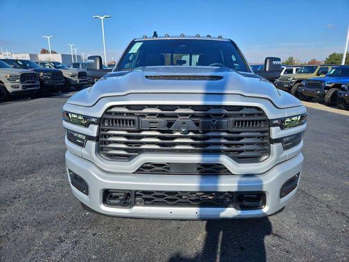 2026 RAM 2500 Black Express 4x4 Crew Cab 6'4' Box