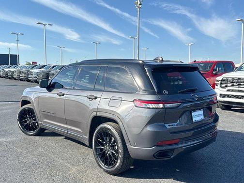 2022 Jeep Grand Cherokee 4xe Summit
