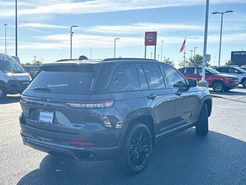 2022 Jeep Grand Cherokee 4xe Summit