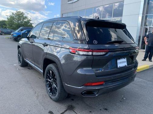 2022 Jeep Grand Cherokee 4xe Summit