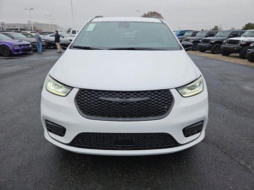 2026 Chrysler Pacifica L