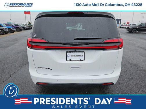 2026 Chrysler Pacifica L