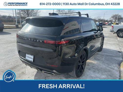 2025 Land Rover Range Rover Sport SE