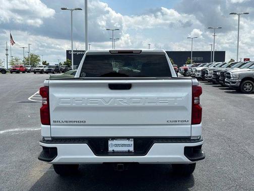 2024 Chevrolet Silverado 1500 Custom