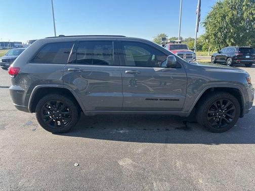 2019 Jeep Grand Cherokee Altitude