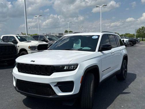 2024 Jeep Grand Cherokee Altitude