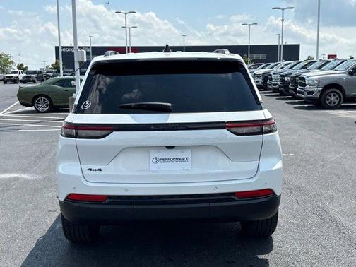 2024 Jeep Grand Cherokee Altitude