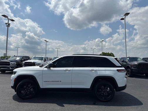 2024 Jeep Grand Cherokee Altitude
