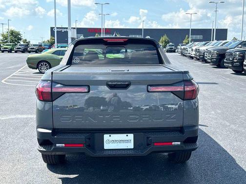 2025 Hyundai SANTA CRUZ SEL Activity