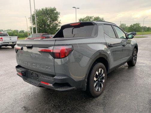 2025 Hyundai SANTA CRUZ SEL Activity