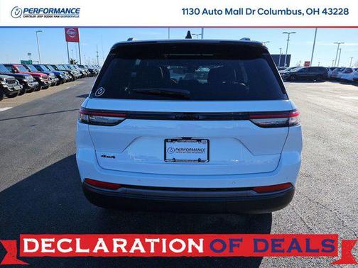 Bright White Clearcoat 2026 Jeep Grand Cherokee Limited