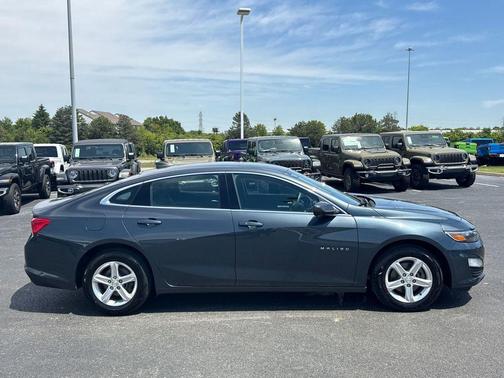 Shadow Grey Metallic 2021 Chevrolet Malibu 1LS