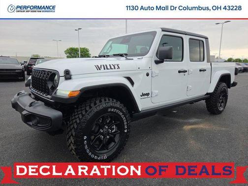 Bright White Clearcoat 2026 Jeep Gladiator Willys 4x4