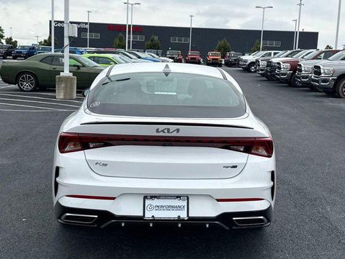 2022 Kia K5 GT-Line