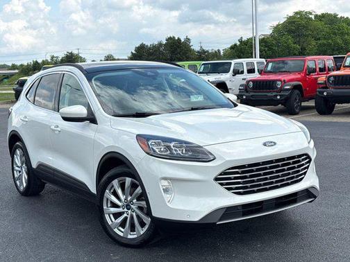 2021 Ford Escape Titanium
