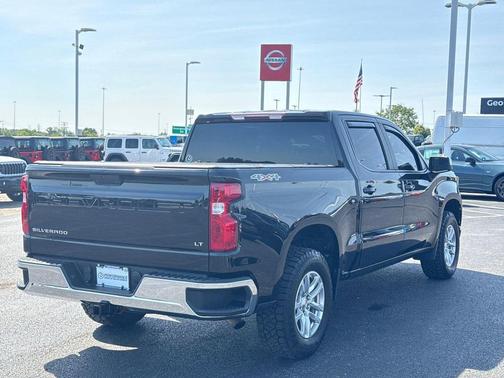 Mosaic Black Metallic 2021 Chevrolet Silverado 1500 LT