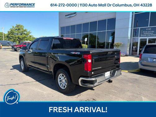 Mosaic Black Metallic 2021 Chevrolet Silverado 1500 LT