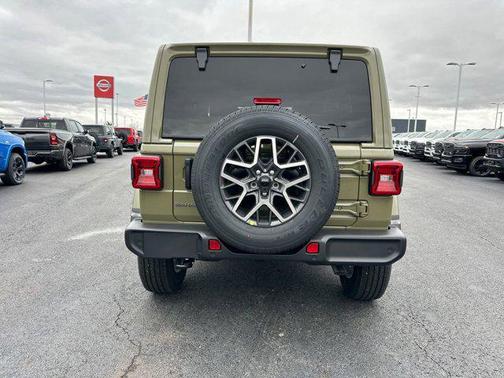 2026 Jeep Wrangler 4-Door Sahara 4x4