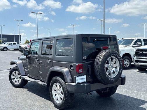 2017 Jeep Wrangler Unlimited Sahara