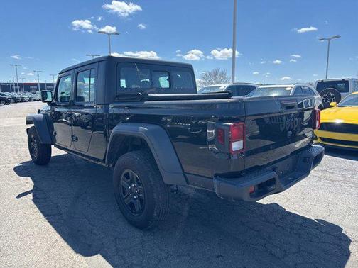 2023 Jeep Gladiator Sport
