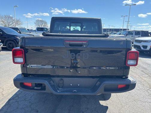 2023 Jeep Gladiator Sport