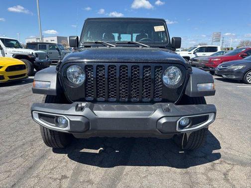 2023 Jeep Gladiator Sport