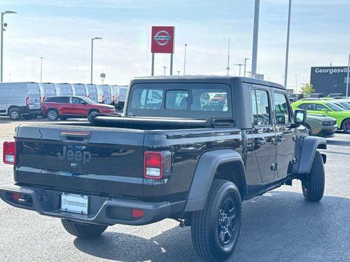 2023 Jeep Gladiator Sport