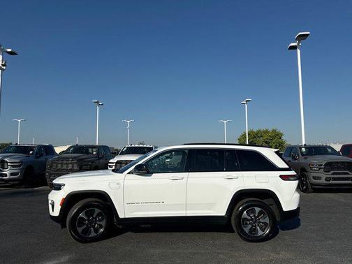 2024 Jeep Grand Cherokee 4xe Base