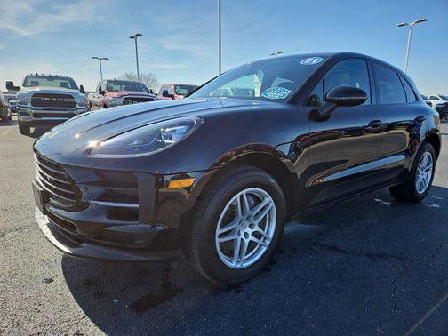 2021 Porsche Macan Base