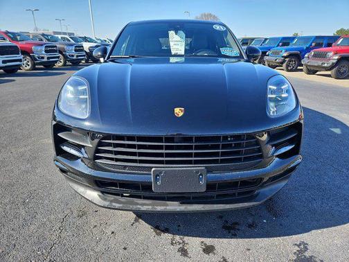 2021 Porsche Macan Base