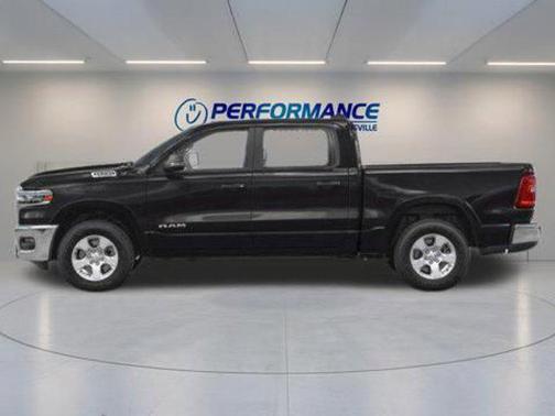 Diamond Black Crystal Pearlcoat 2026 RAM 1500 Big Horn/Lone Star