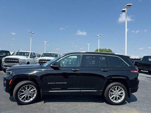 2023 Jeep Grand Cherokee Summit