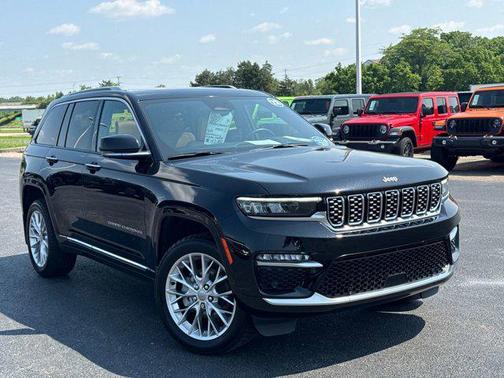 2023 Jeep Grand Cherokee Summit