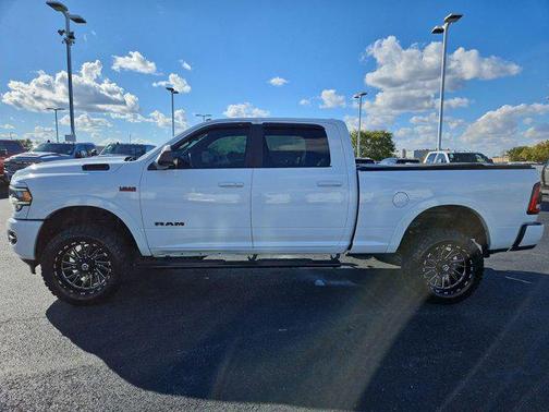 2022 RAM 2500 Laramie Crew Cab 4x4 6'4' Box