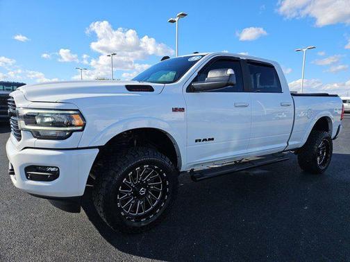 2022 RAM 2500 Laramie Crew Cab 4x4 6'4' Box